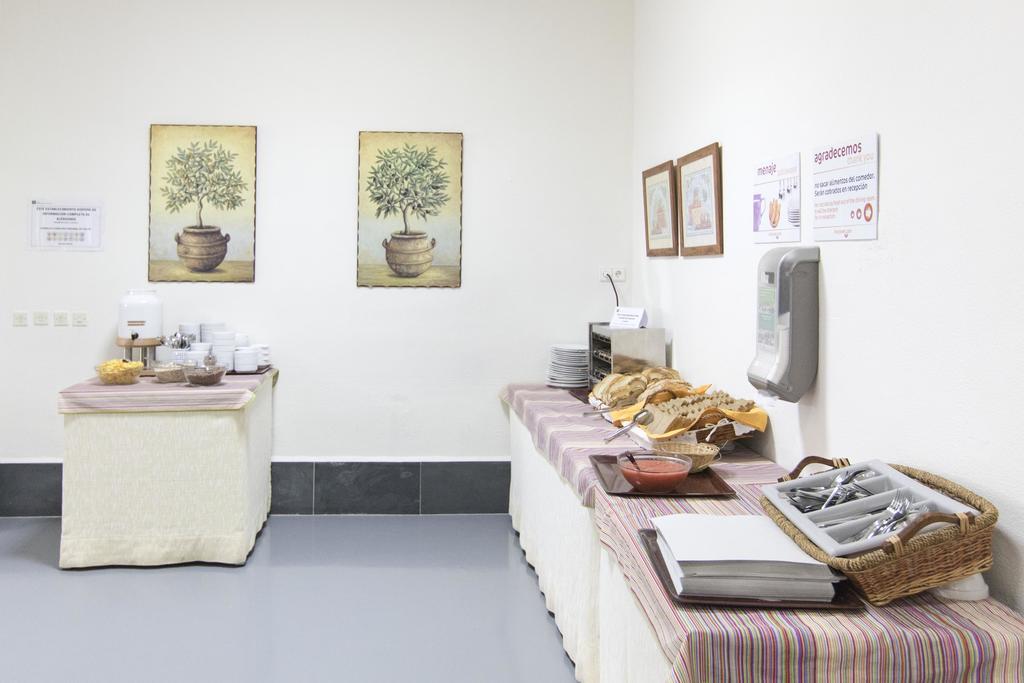 Albergue Inturjoven Marbellac Extérieur photo